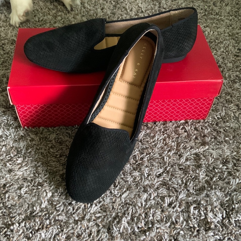 New, never worn Kelly & Katie Black Flats